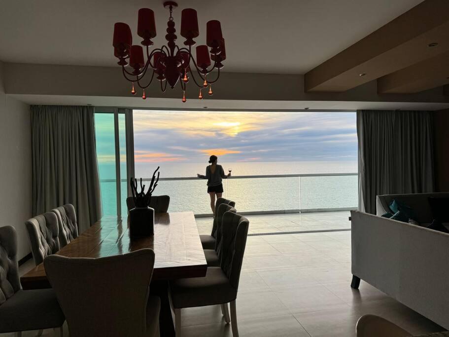 شقة Departamento De Lujo Vista Al Mar Piso 15 ماساتلان المظهر الخارجي الصورة
