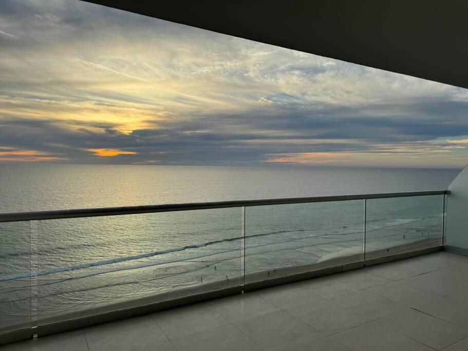 شقة Departamento De Lujo Vista Al Mar Piso 15 ماساتلان المظهر الخارجي الصورة